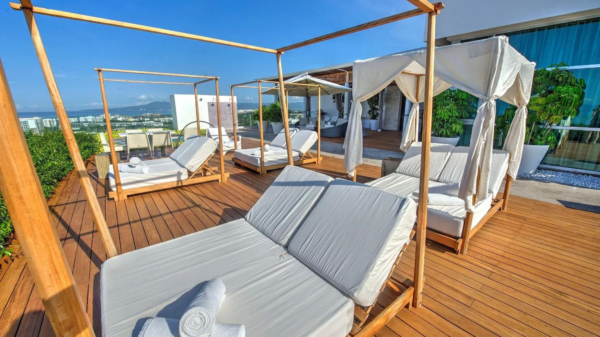度假村 The Grand Luxxe Four Bedroom Residence Oceanview 新巴利亚塔