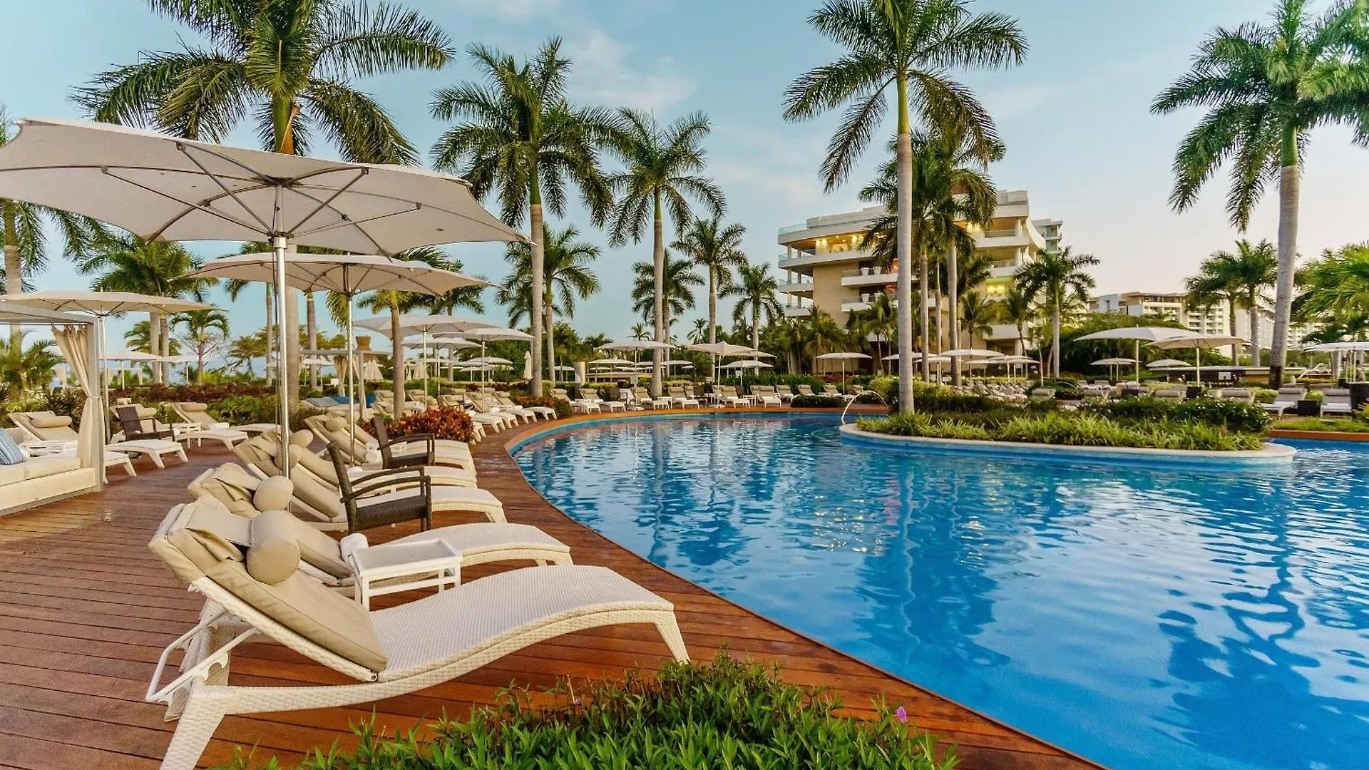 The Grand Luxxe Four Bedroom Residence Oceanview 新巴利亚塔
