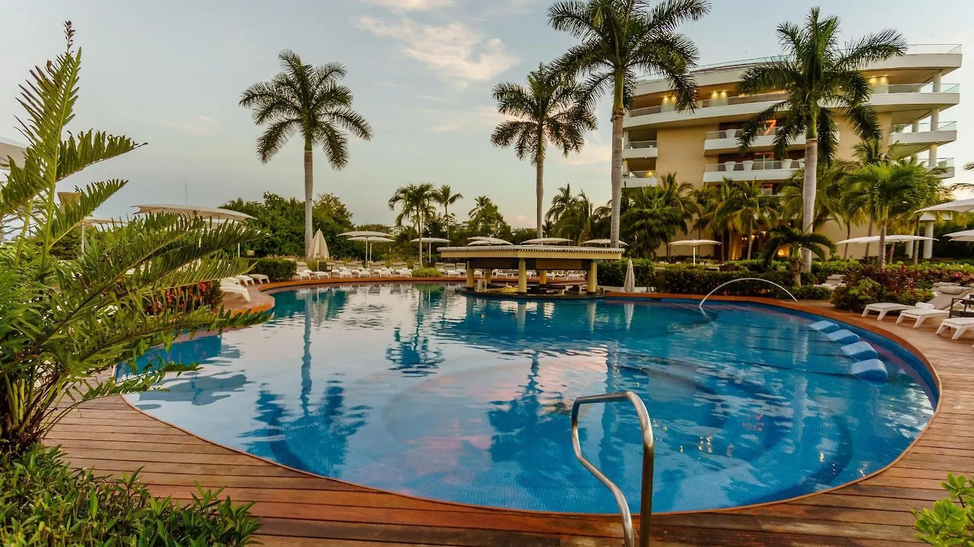 The Grand Luxxe Four Bedroom Residence Oceanview Nuevo Vallarta 5*,  Mexico