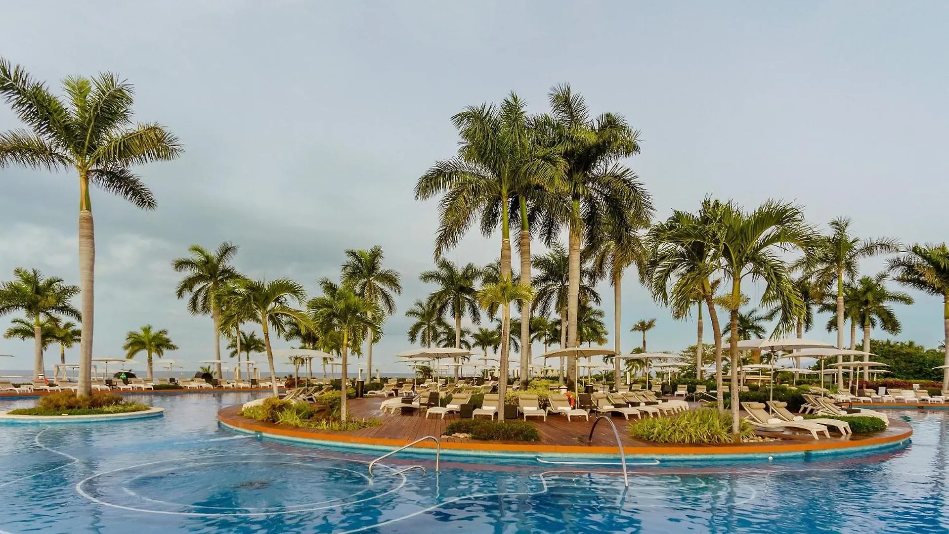 The Grand Luxxe Four Bedroom Residence Oceanview Nuevo Vallarta 5*,
